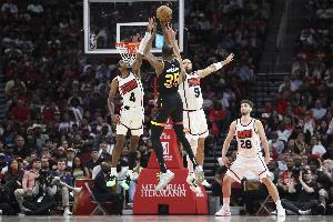 申京：能和杜兰特并肩作战非常兴奋 他攻防两端极具统治力