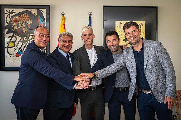 开云-奥尔莫能否出战毕尔巴鄂？只有特瓦斯说得清